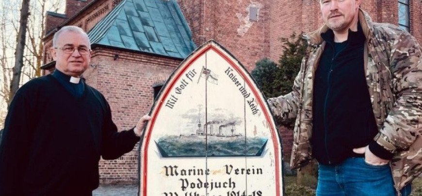 Tablica z 1897 roku upamiętniająca zmarłych marynarzy została odzyskana. 